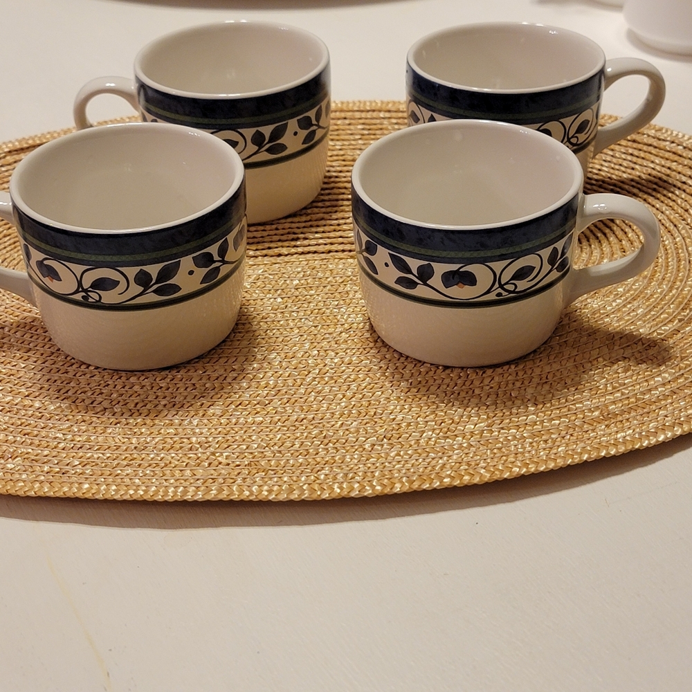 Pfaltzgraff Orlean Coffee Tea  Cups Set of 4 Retired Blue White Cups MCM 6 oz